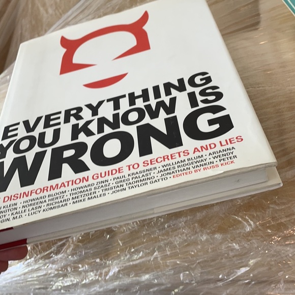 * 3/$10 * Everything You Know Is Wrong book - Picture 5 of 6